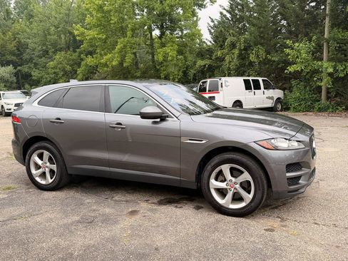 Used 2019 Jaguar F-PACE Premium AWD/4WD image 9