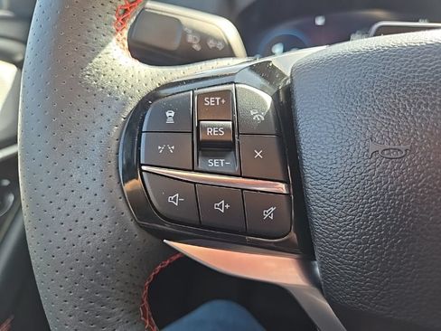 Used 2025 Ford Explorer ST-Line AWD/4WD image 42