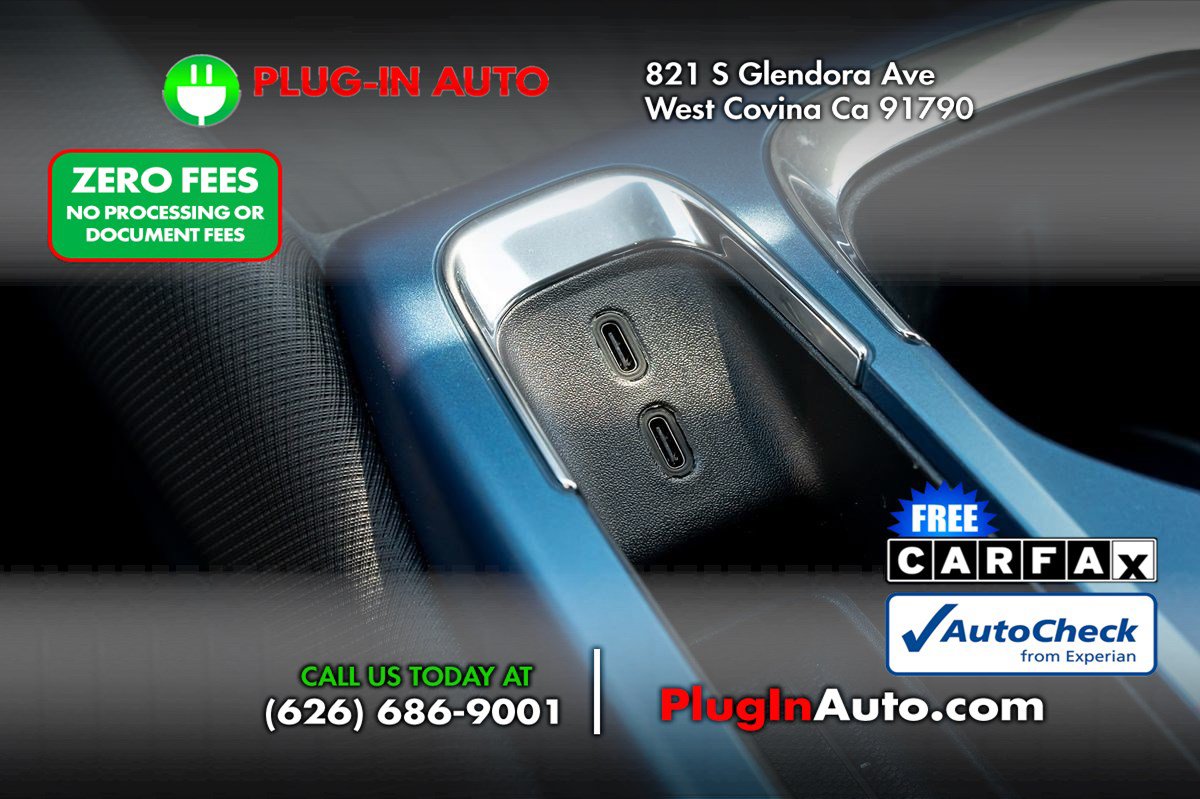 Used 2024 Chevrolet Equinox EV LT w/ LPO, Blackout Package FWD image 24