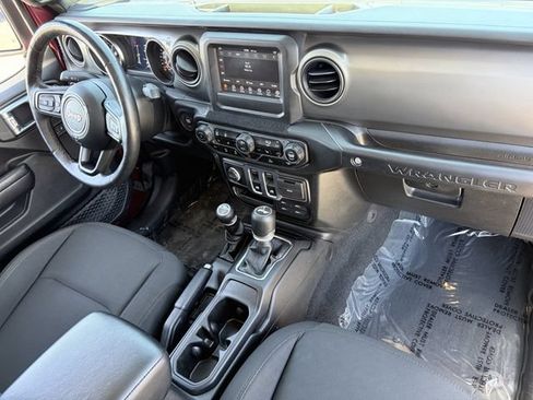 Used 2021 Jeep Wrangler Sport AWD/4WD image 13