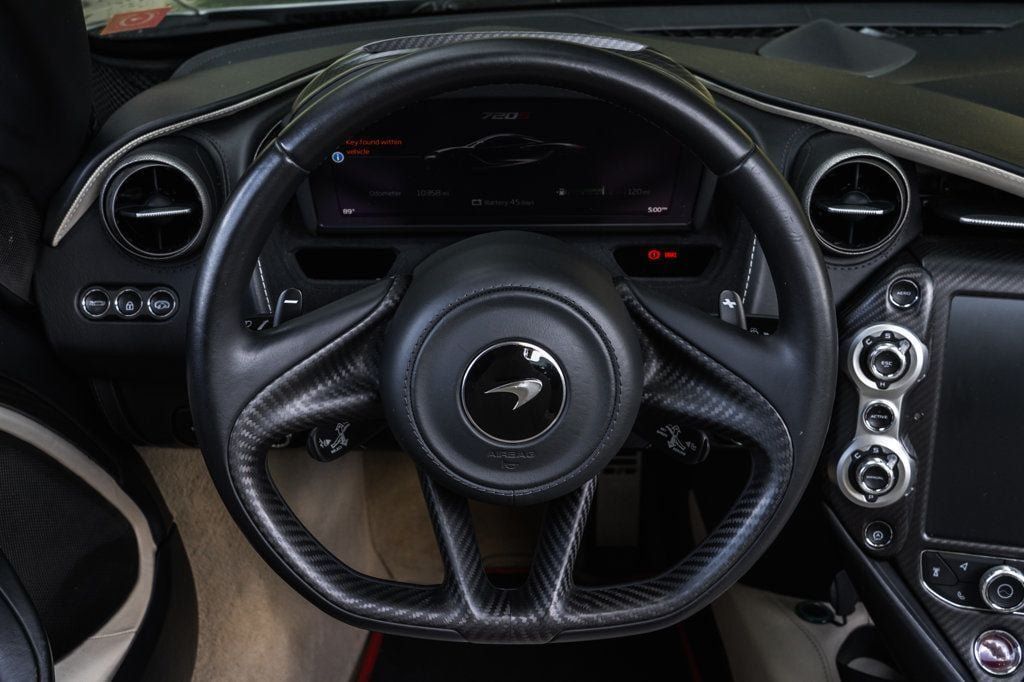 Used 2020 McLaren 720S Spider RWD image 18