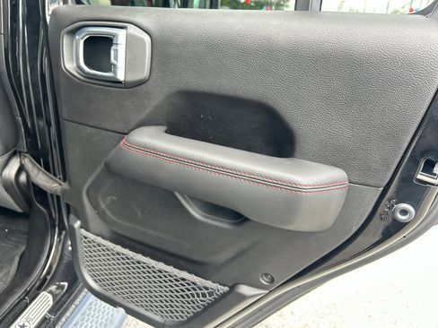 Used 2019 Jeep Wrangler Unlimited Rubicon w/ Dual Top Group image 20