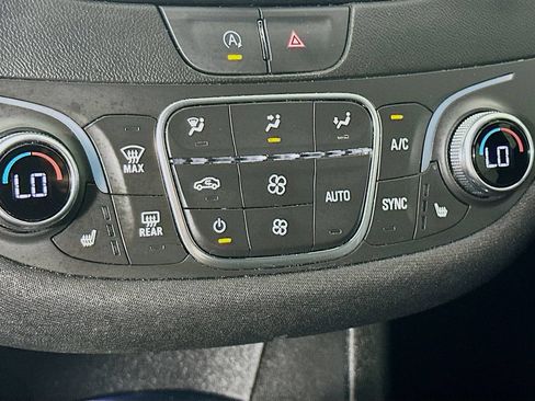 Used 2024 Chevrolet Malibu LT FWD image 29