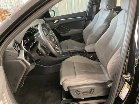 Used 2022 Audi Q3 2.0T Premium Plus image 4