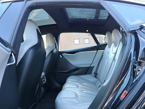 Used 2016 Tesla Model S 85D image 12