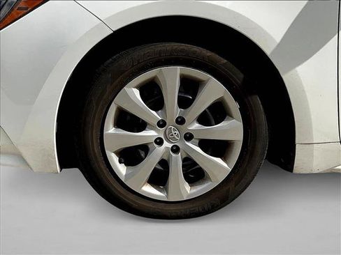 Used 2023 Toyota Corolla LE FWD image 10