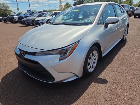 Certified 2025 Toyota Corolla LE FWD image 7