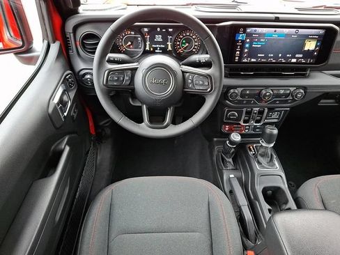 Used 2026 Jeep Gladiator Rubicon AWD/4WD image 12
