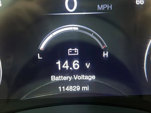 Used 2018 Jeep Grand Cherokee Limited w/ Luxury Group II image 12