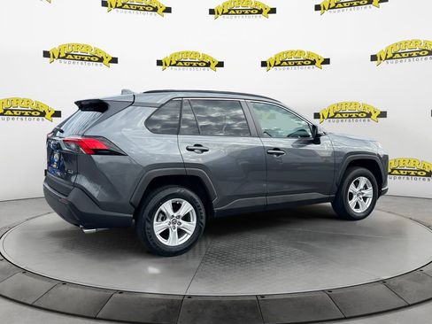 Used 2020 Toyota RAV4 XLE image 5