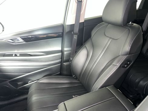 Used 2025 Genesis GV80 2.5T Standard image 26