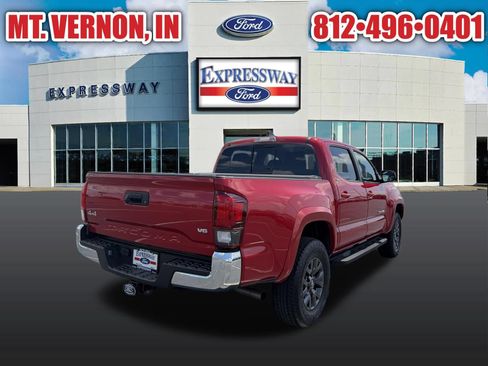 Used 2022 Toyota Tacoma SR5 AWD/4WD image 6