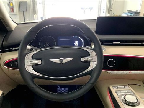 Used 2023 Genesis GV70 2.5T w/ Advanced Package image 5