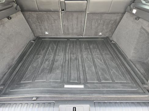 Used 2018 Land Rover Range Rover Sport HSE image 23