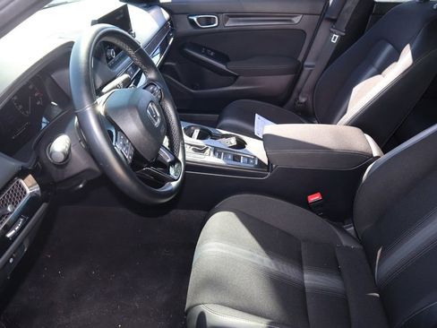Used 2025 Honda Civic Sport image 14