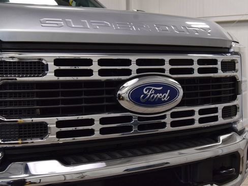 Used 2024 Ford F600 4x4 Regular Cab Super Duty w/ XLT Value Package image 5