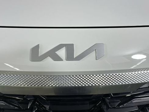 Used 2024 Kia Seltos S AWD/4WD image 8