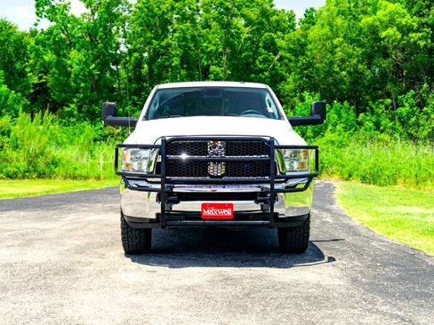 Used 2017 RAM 2500 Tradesman w/ Chrome Appearance Group AWD/4WD image 5