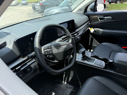 New 2026 Kia Sportage SX image 10