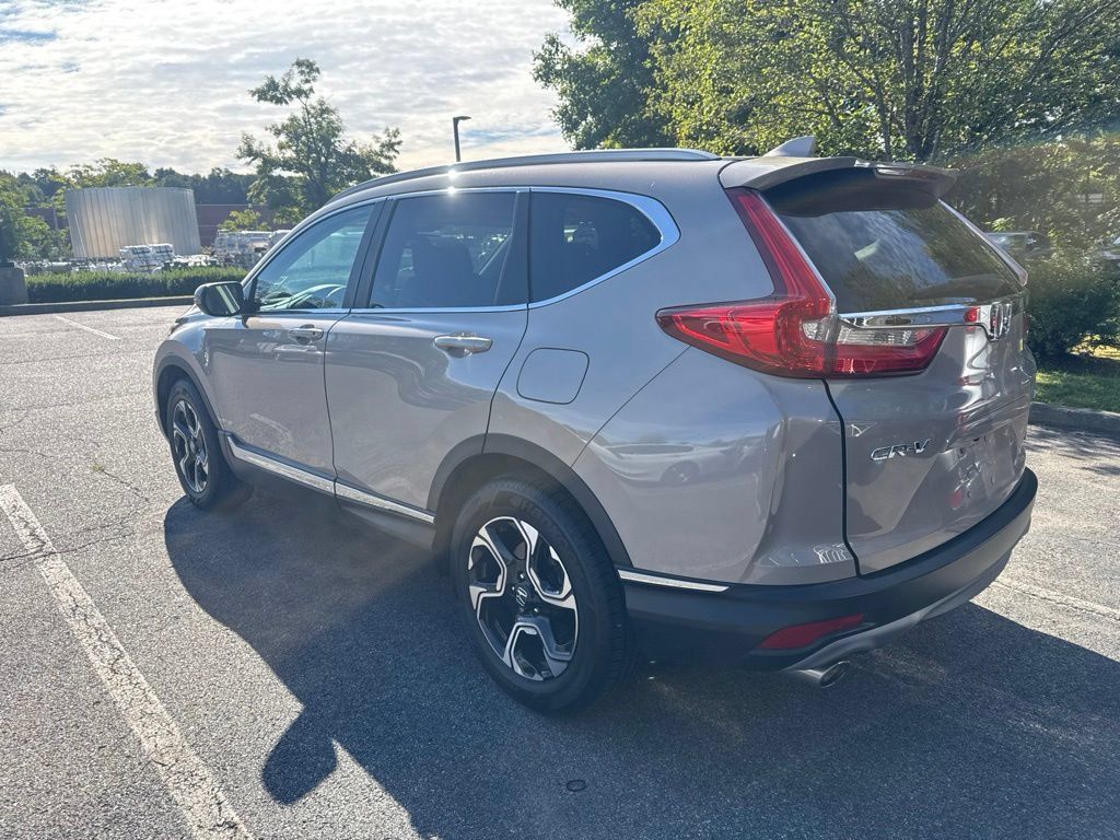 Used 2017 Honda CR-V Touring image 5