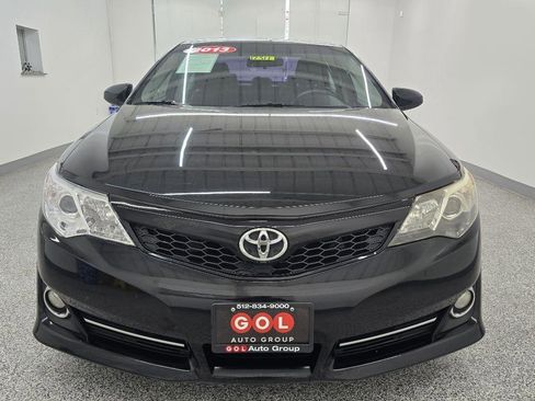 Used 2013 Toyota Camry SE FWD image 2