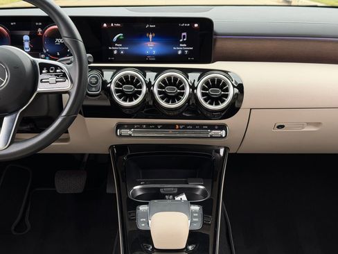 Certified 2023 Mercedes-Benz CLA 250 CLA 250 image 5