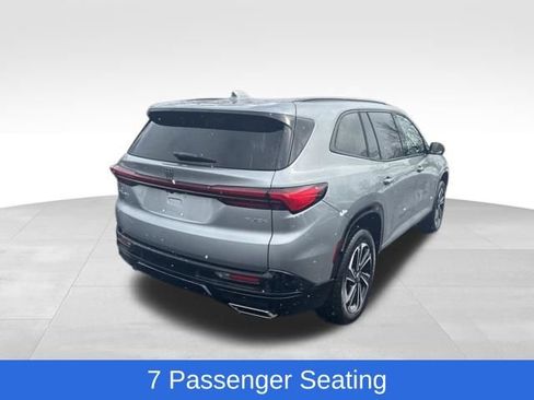 Certified 2025 Buick Enclave Sport Touring image 4