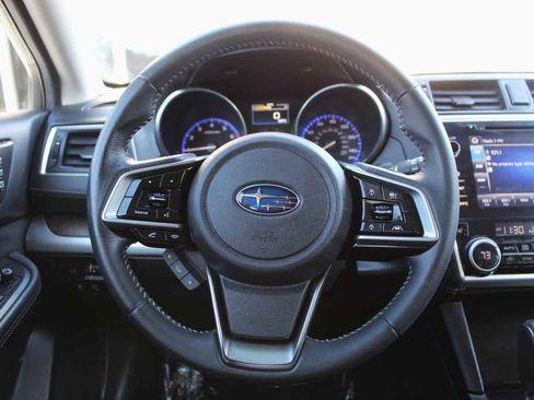 Used 2018 Subaru Outback 2.5i Limited image 17