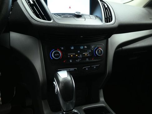 Certified 2018 Ford Escape SEL image 17