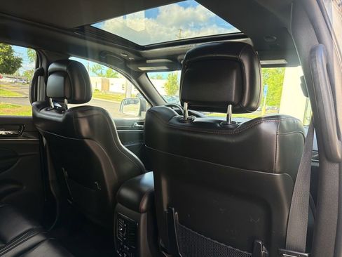 Used 2021 Jeep Grand Cherokee Trailhawk w/ Trailhawk Luxury Group AWD/4WD image 14