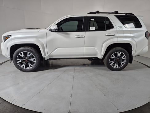 New 2026 Toyota 4Runner 4WD image 2