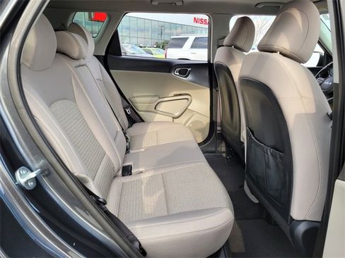 Used 2023 Kia Soul EX image 16