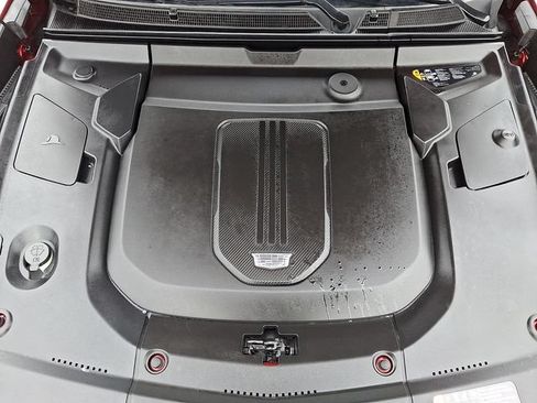 Used 2024 Cadillac Lyriq Luxury AWD/4WD image 32