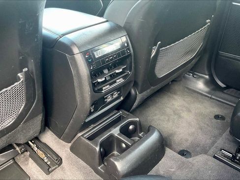 Used 2021 Jeep Grand Cherokee L Limited w/ Trailer Tow Group (B) image 27