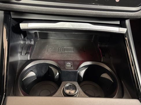 Certified 2024 BMW 230i Coupe w/ Convenience Package image 17