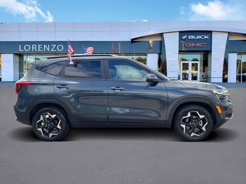 Used 2025 Kia Seltos S image 4