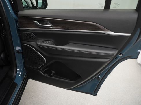 New 2026 Jeep Grand Cherokee L Limited image 32