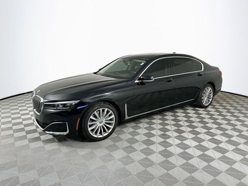 Used 2021 BMW 740i xDrive w/ Premium Package AWD/4WD image 3