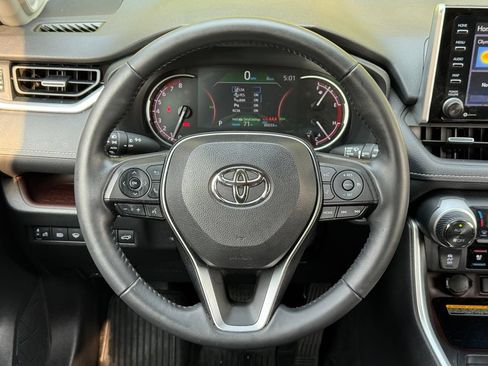 Used 2021 Toyota RAV4 Limited AWD/4WD image 22