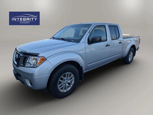 Used 2018 Nissan Frontier SV AWD/4WD image 1
