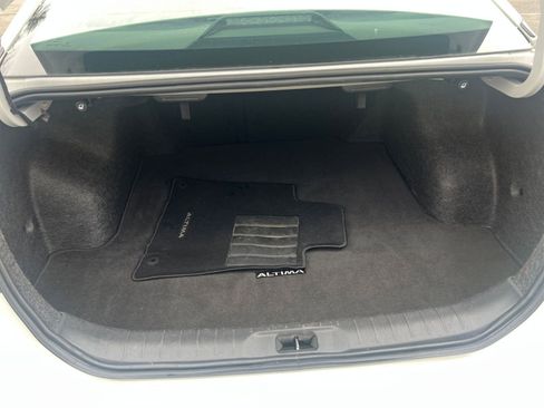 Used 2025 Nissan Altima 2.5 SV image 25