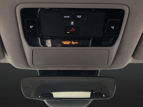 Used 2024 Toyota Grand Highlander XLE image 27