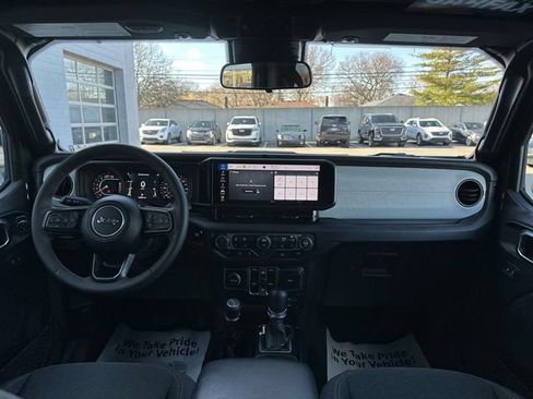 Used 2024 Jeep Wrangler Unlimited Sport AWD/4WD image 61