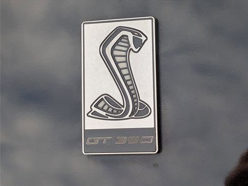 Used 2019 Ford Mustang Shelby GT350 w/ Technology Package image 9