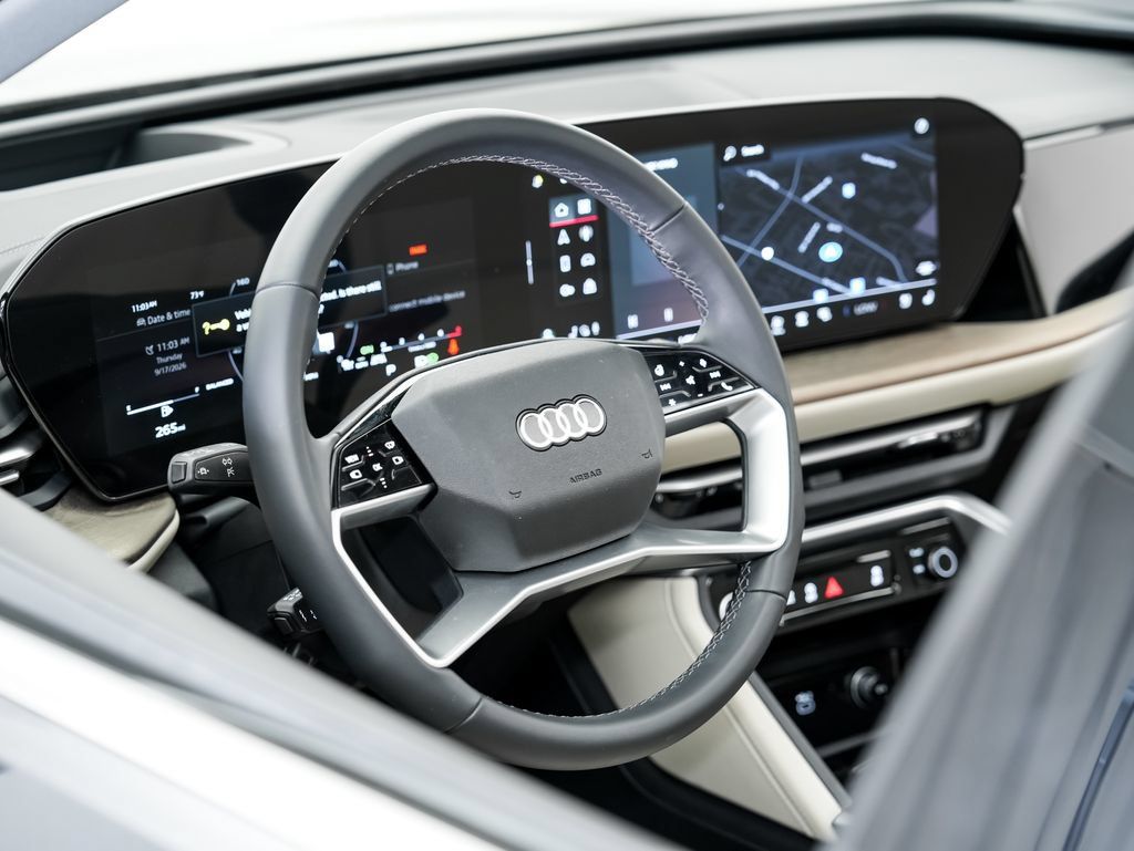 Certified 2025 Audi Q5 Premium Plus w/ Premium Plus AWD/4WD image 9