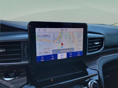 Used 2023 Ford Explorer Limited w/ Equipment Group 301A image 19