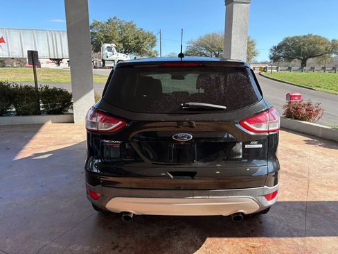 Used 2015 Ford Escape SE image 5