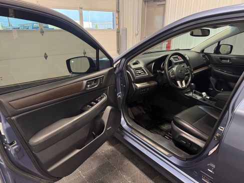 Used 2016 Subaru Legacy 2.5i Limited AWD/4WD image 11