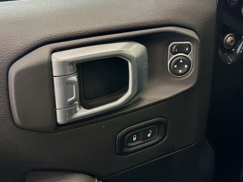 Used 2023 Jeep Wrangler Sahara w/ Safety Group image 15