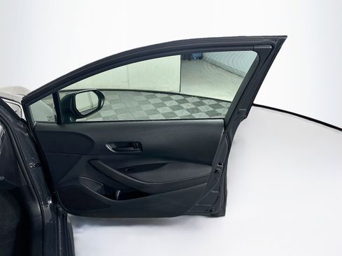 Used 2024 Toyota Corolla LE image 31